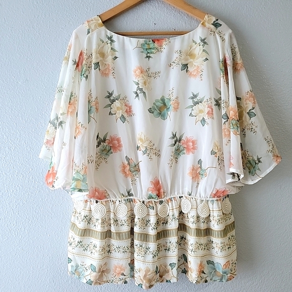 FARM Rio Anthropologie Hestia Peplum Floral Blouse Size Medium - Picture 5 of 11